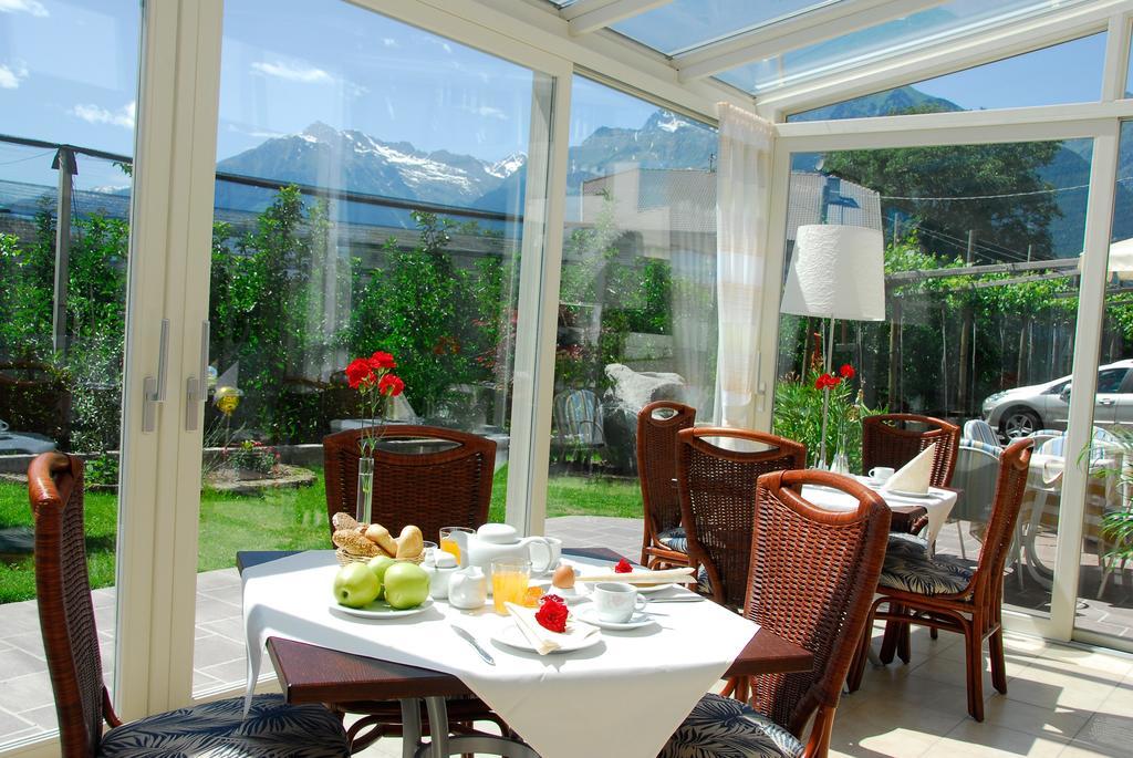 Feldhof Schenna Aparthotel Екстериор снимка