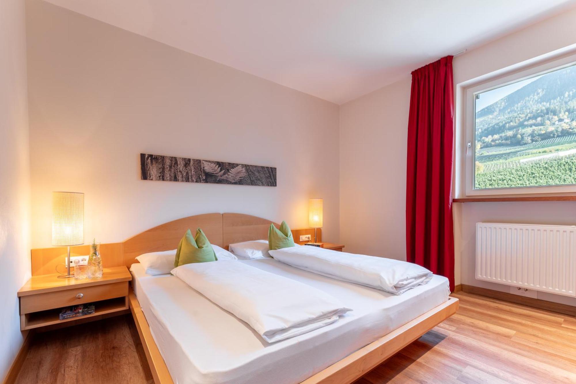 Feldhof Schenna Aparthotel Екстериор снимка