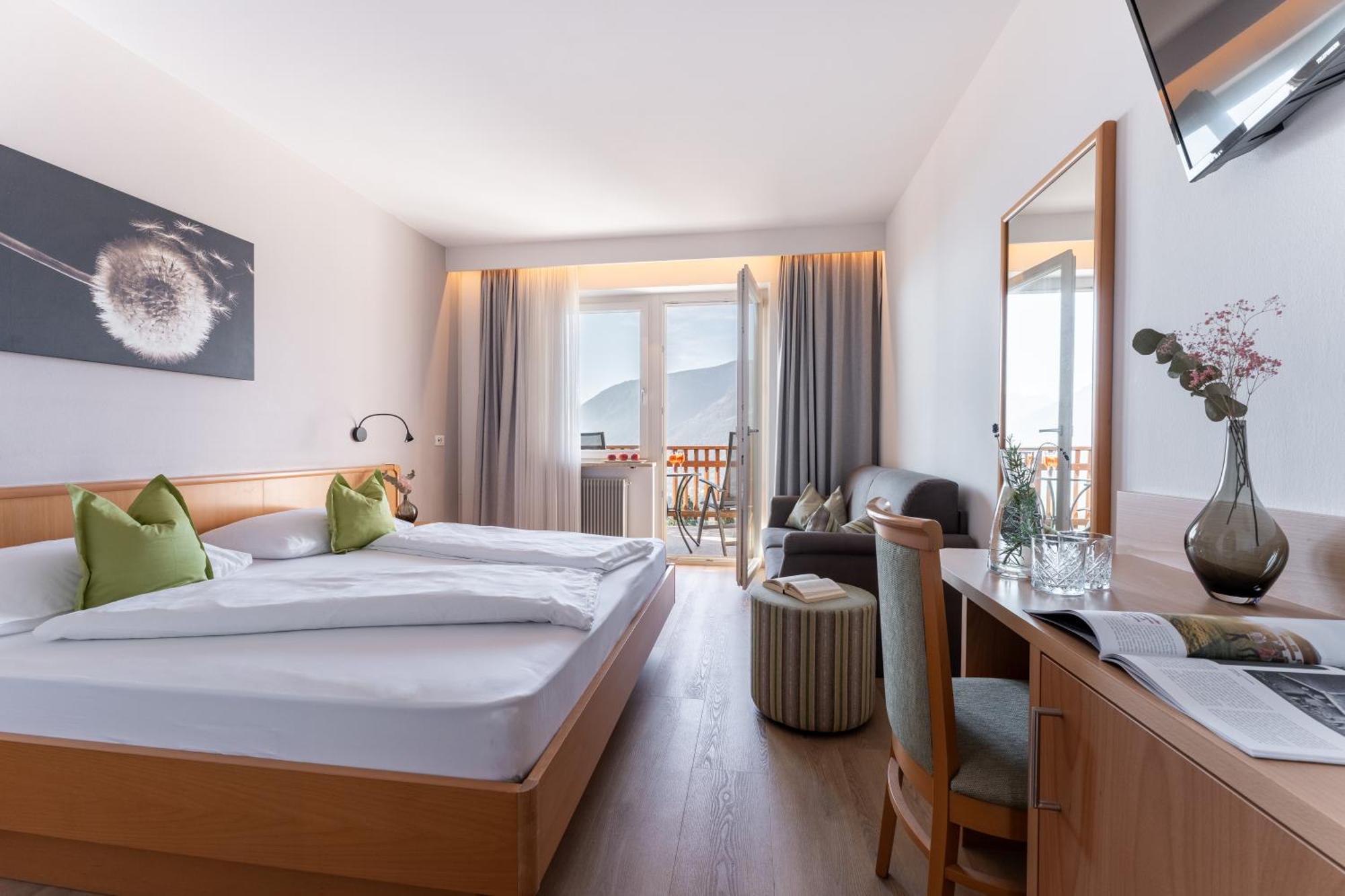 Feldhof Schenna Aparthotel Екстериор снимка