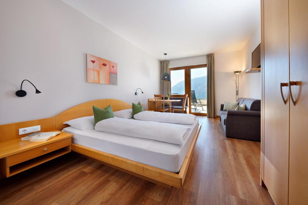 Feldhof Schenna Aparthotel Екстериор снимка