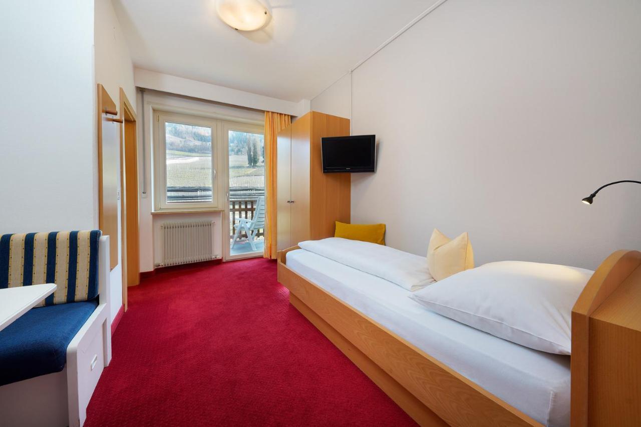 Feldhof Schenna Aparthotel Екстериор снимка